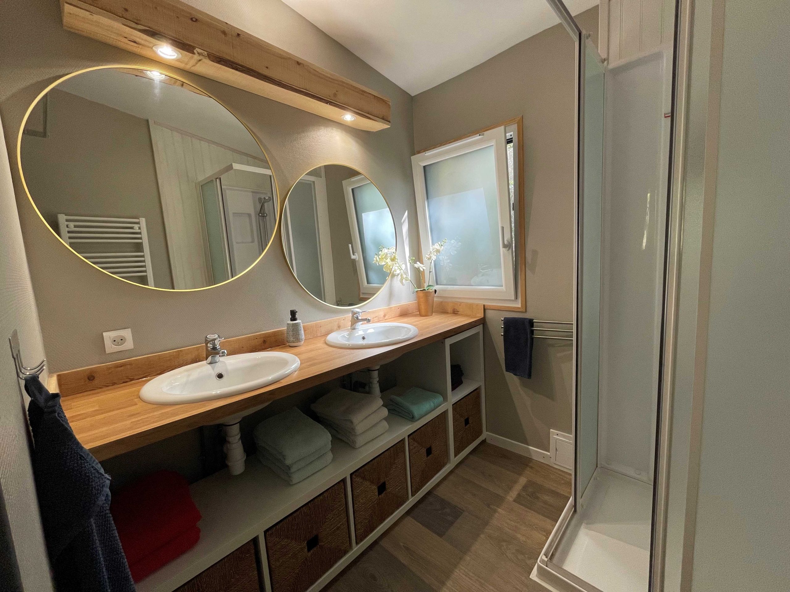 Belle salle de bain gite drome provençale